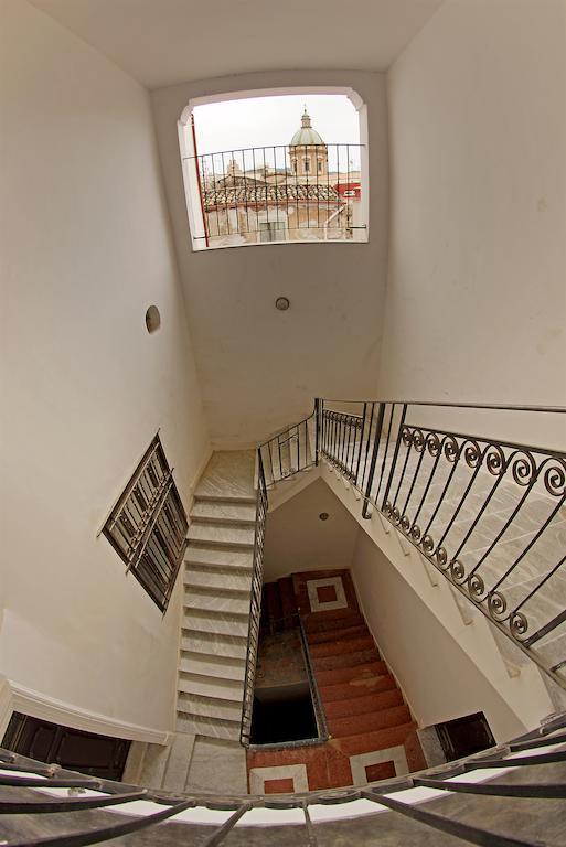 Bed and Breakfast La Terrazza Sul Centro Palermo Exterior foto